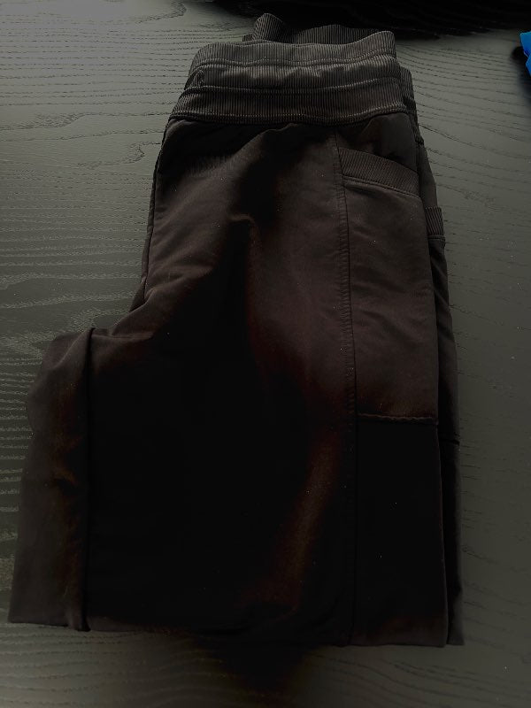 Svartar joggingbuxur