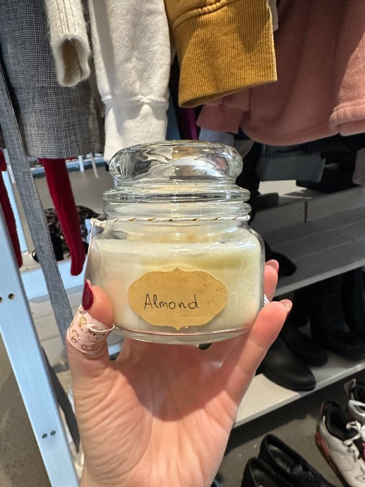 Almond candle