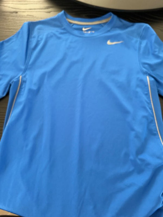 Blár Nike íþróttabolur