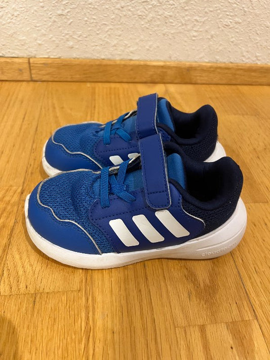 Adidas skór
