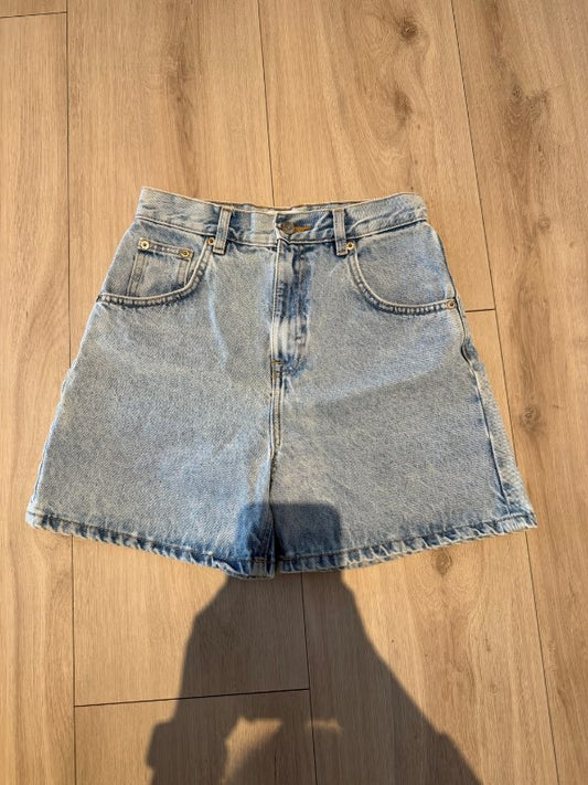 Pull and bear stuttbuxur