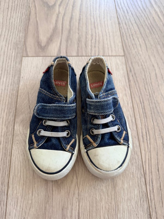 Levis skór 25