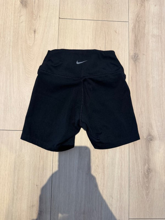 Nike stuttbuxur