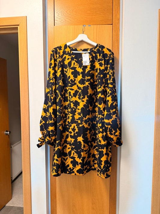 HM plus size dress black/yellow