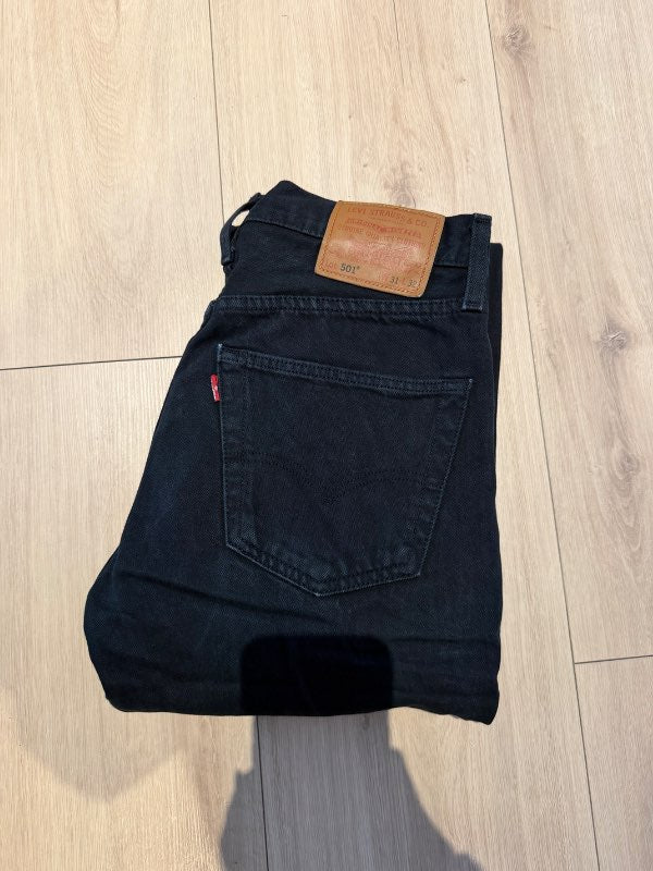Levis 501 svartar
