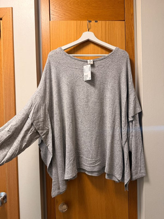 HM LOGG light gray wing blouse