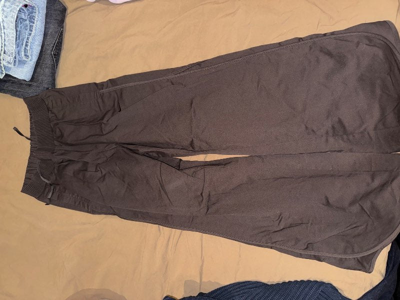 Nike brúnar buxur