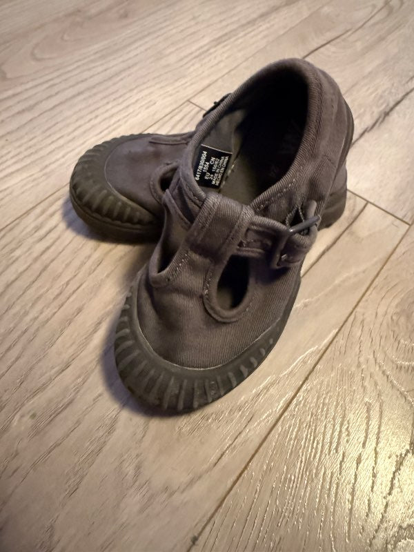 Zara gráar skór 24