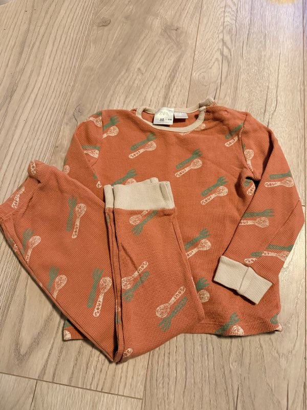 Zara náttföt 4-5 ár 110 cm