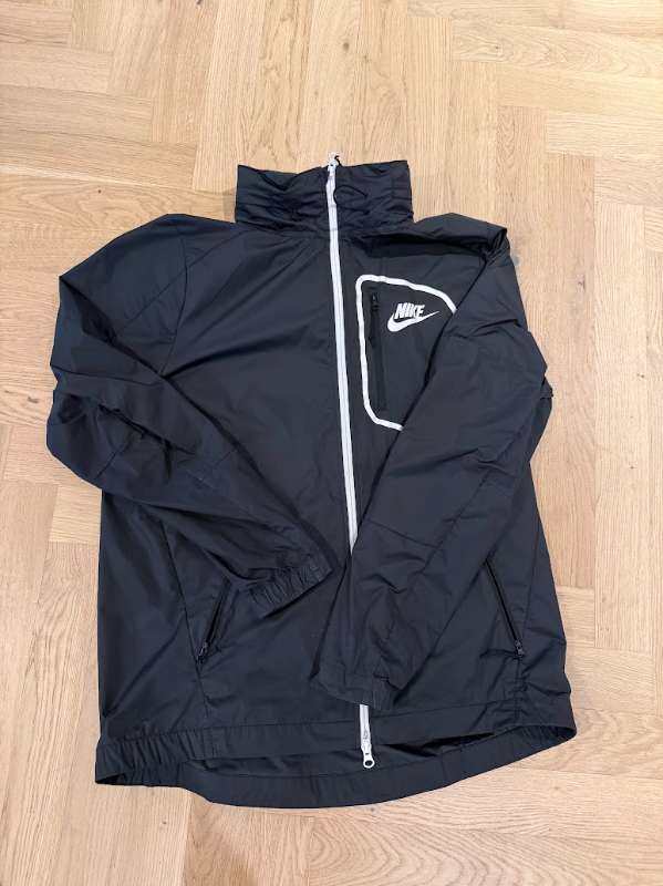 Nike jakki