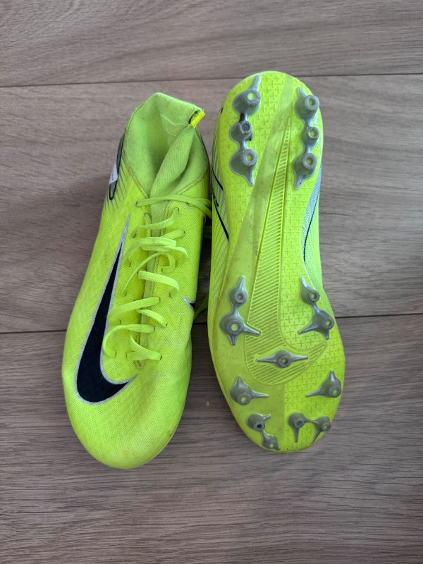 Nike mercurial gulir takkaskór