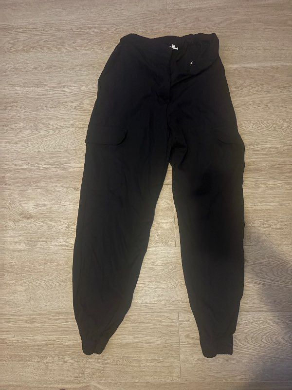 Cargobuxur svartar