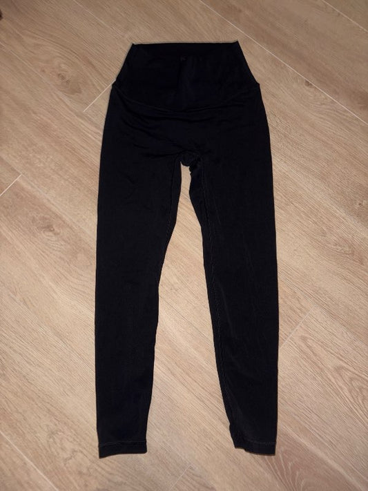 Define the line leggings
