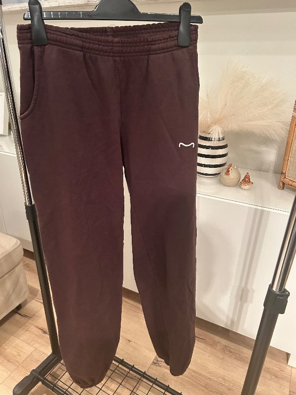 Dökkbrúnar mettasport joggingbuxur
