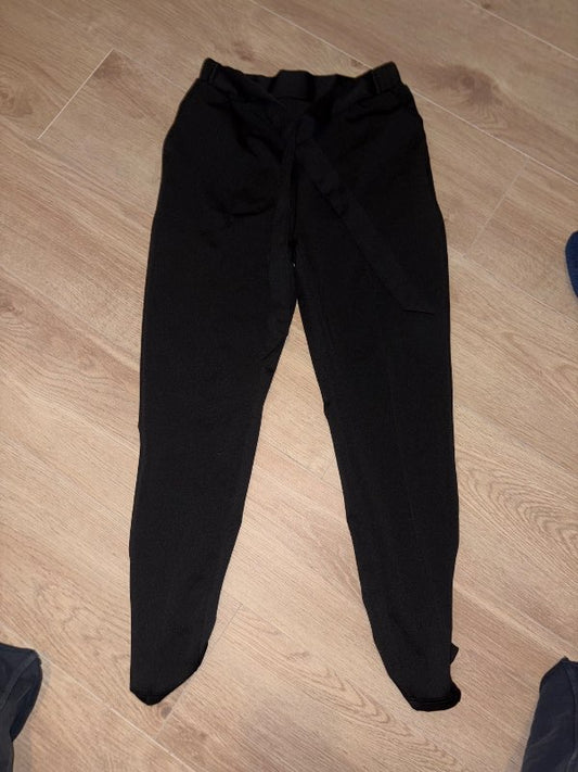 Fínar buxur bundnar
