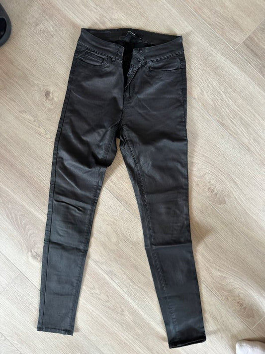 Veromoda glans gallabuxur svartar