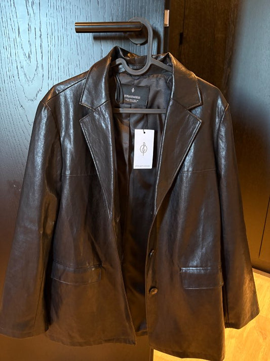 Stradivarius leðurjakki