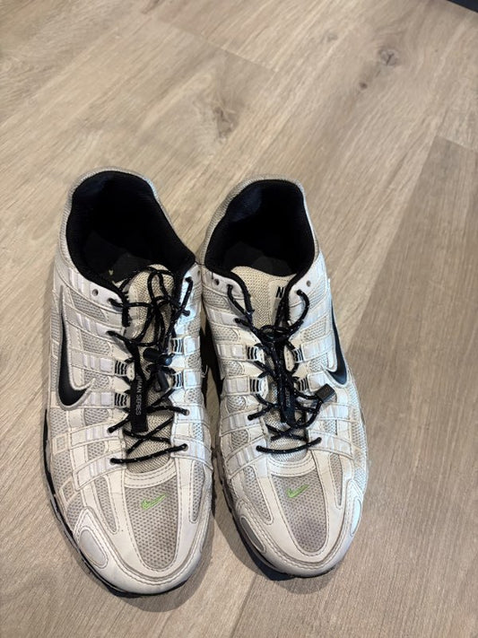 Nike p6000