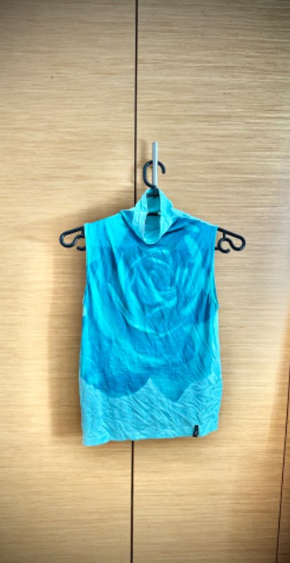 Ermalaus bolur með kraga