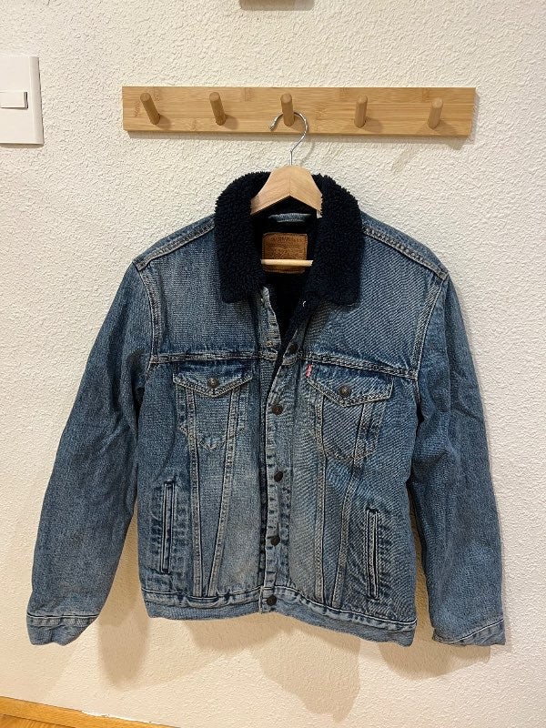 Levis