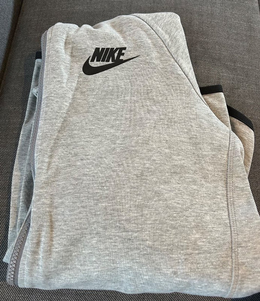 Nike peysa