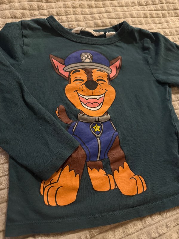 Hvolpasveita langermabolur