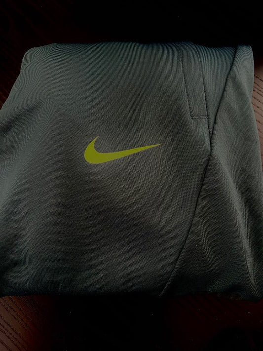 Grænar Nike buxur