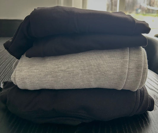 Gráar joggingbuxur