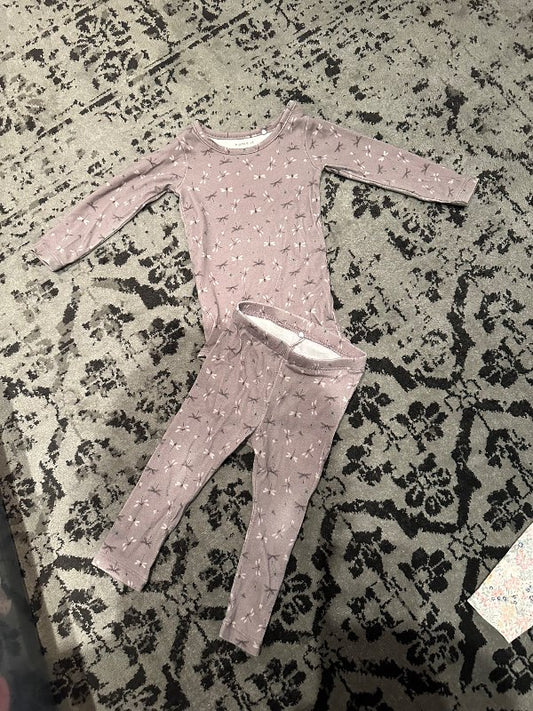 Name it sett fjólublátt