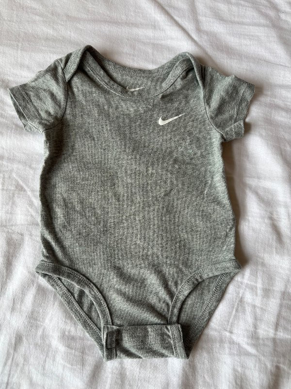 Nike samfella
