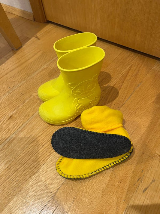 Rain boots
