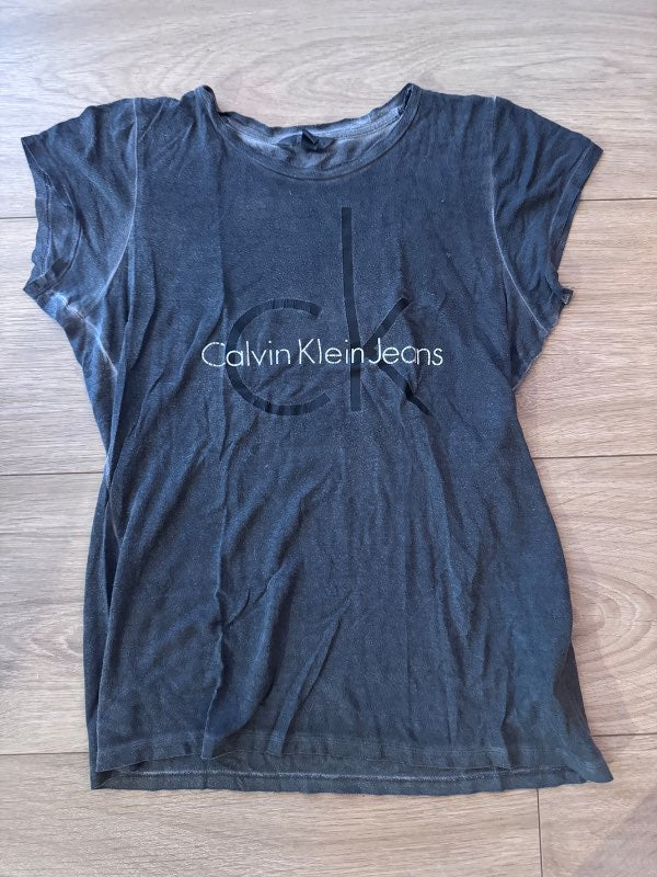 Calvin Klein bolur