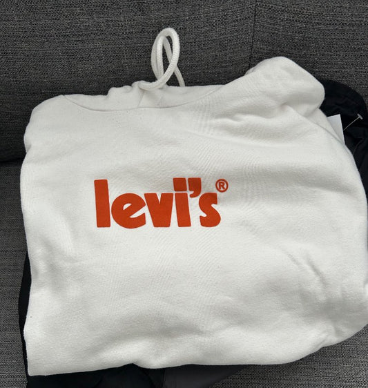 Levis hettupeysa