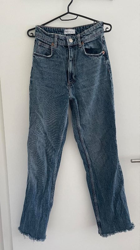 Zara jeans