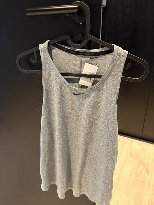 Nike bolur