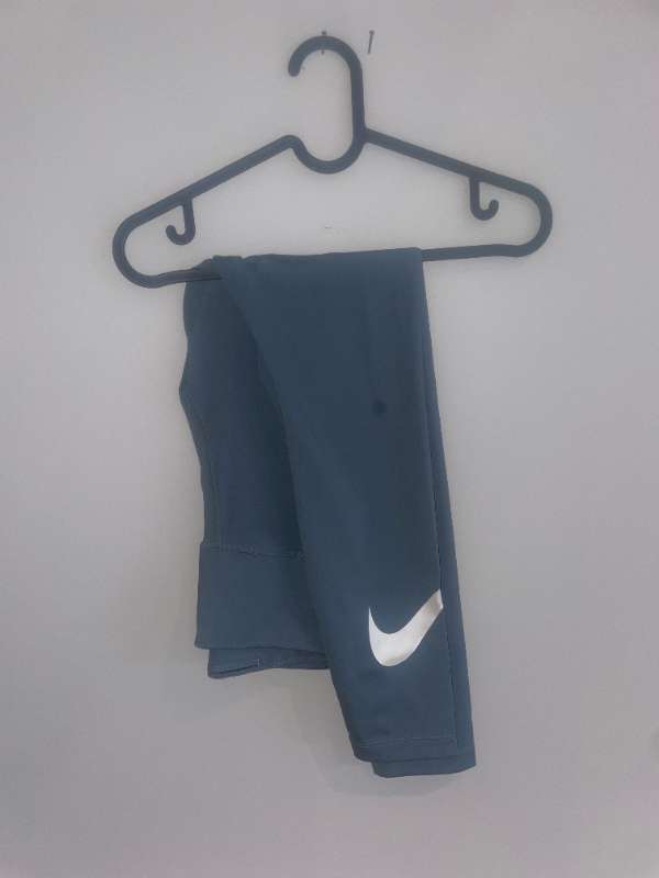 Grágrænar Nike dri fit buxur