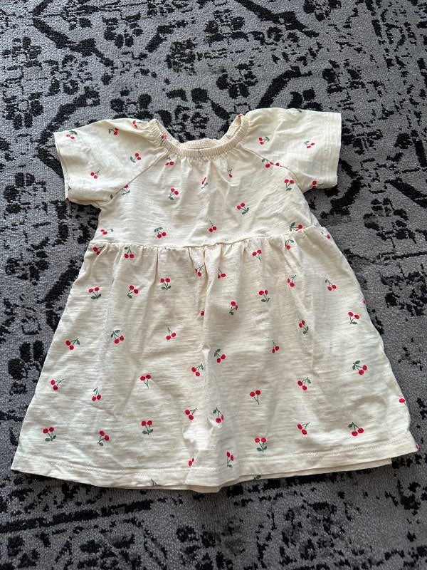 Gulur kirsuberjakjóll