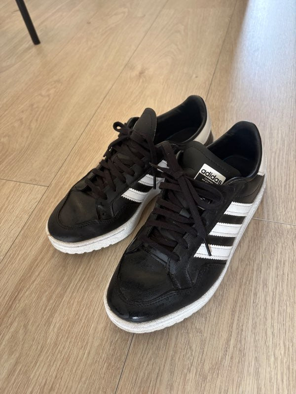 Adidas skór