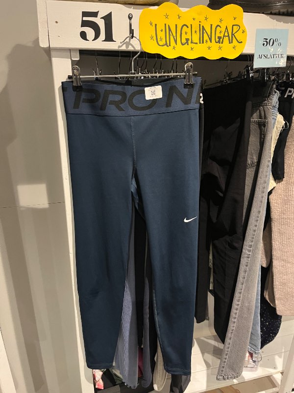 Nike pro NÝTT