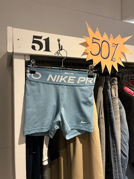 Nike Pro stuttar grænar