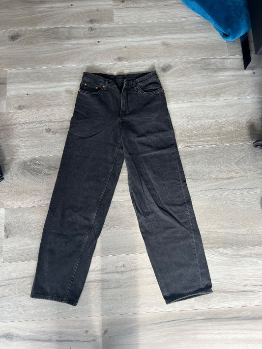 Weekday rail jeans