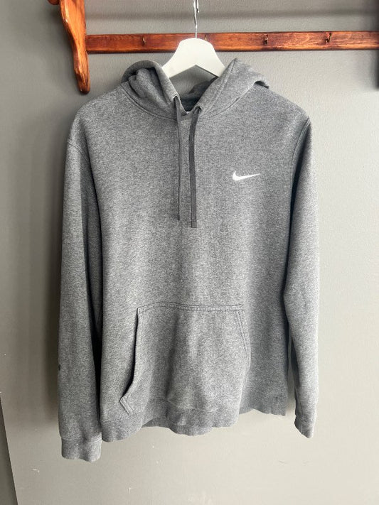 Nike grá hettupeysa