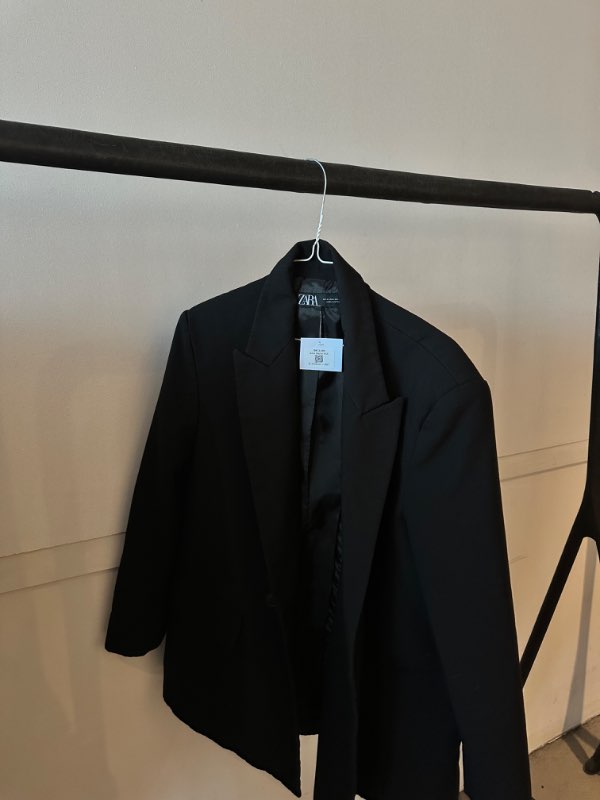 Zara blazer MIA