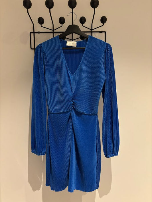 Neo noir blár kjóll