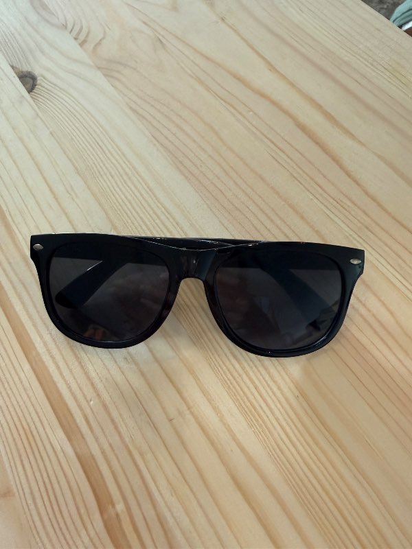 Kids black sunglasses