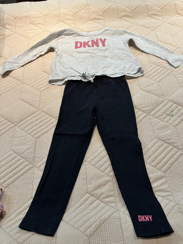 DKNY set
