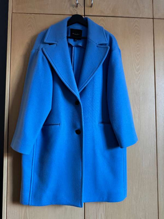 Blá kápa, Massimo Dutti