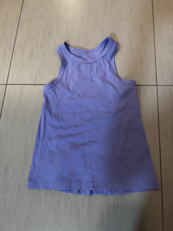 Fjólublár metta bolur