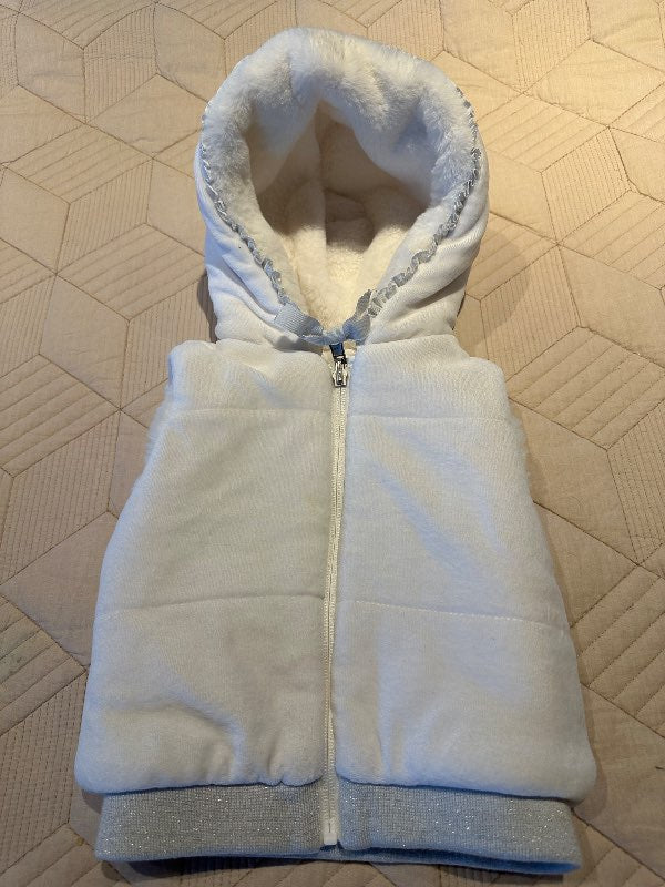 White reversible fur