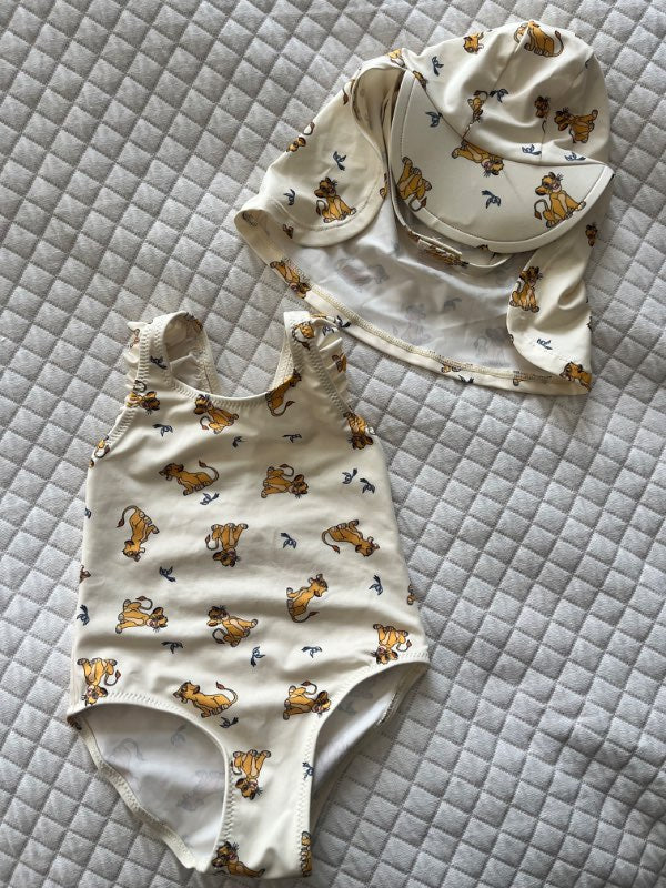ZARA sundbolur+hattur lionking
